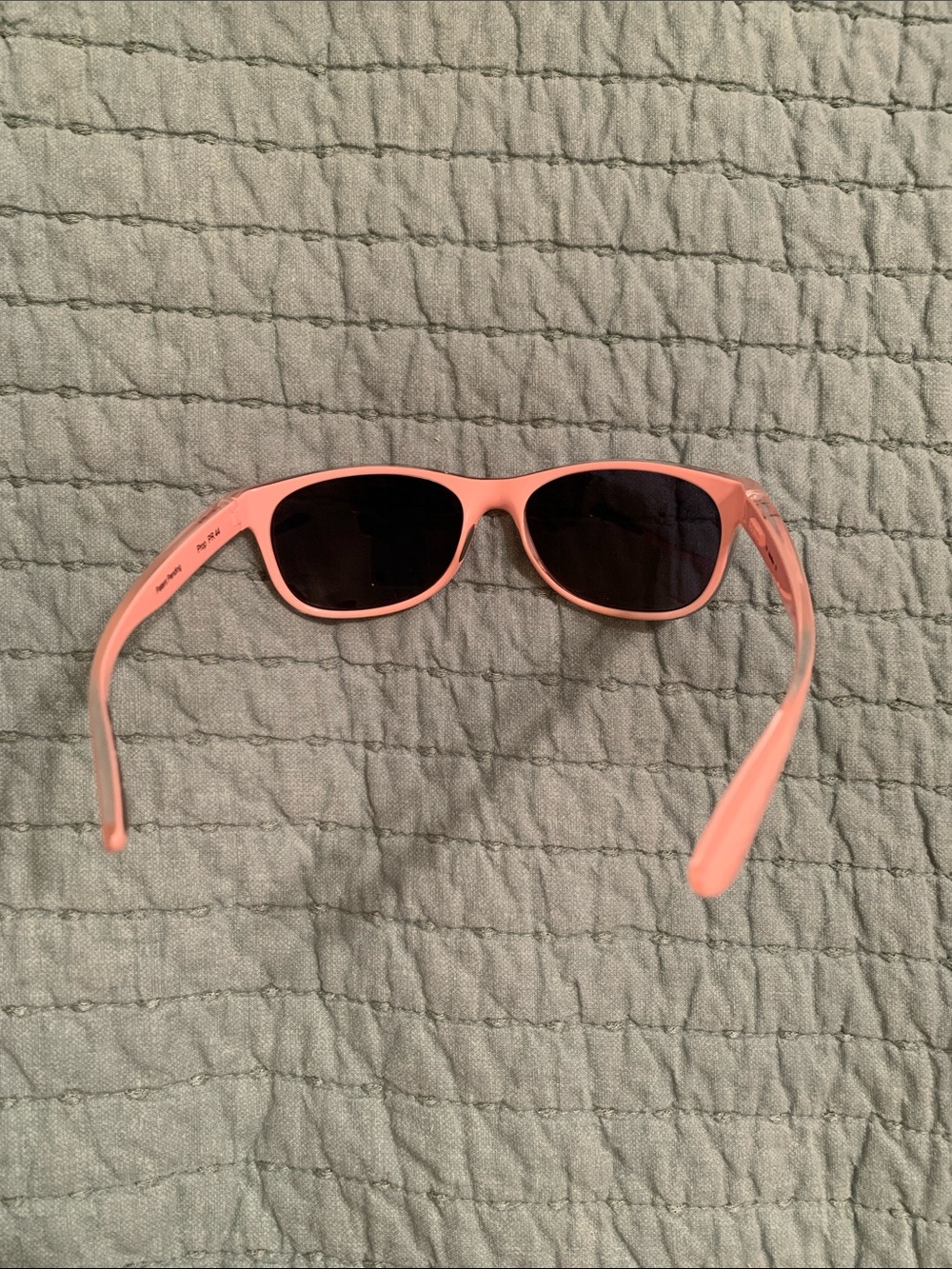 Costa Pink Frame Women's Sunglasses with Dark Lenses - Picture 3 of 8